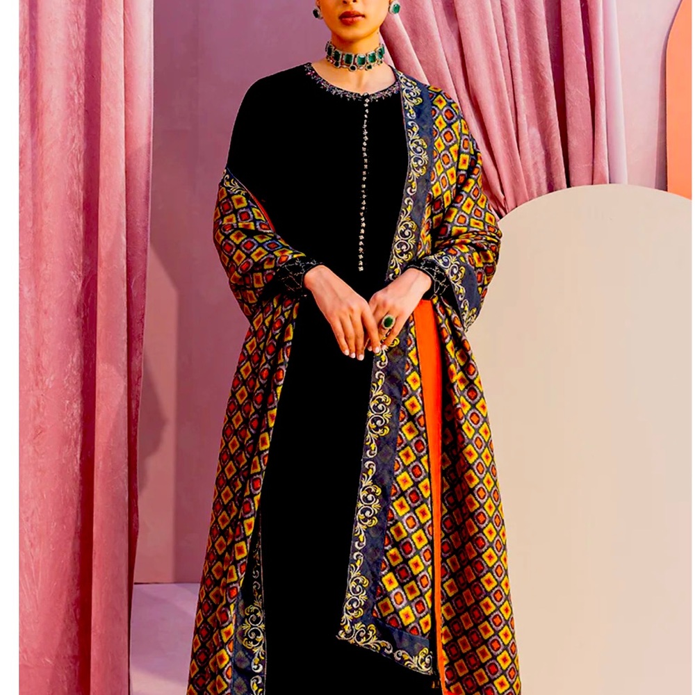 Pakistani indian brand New Silk Shawl